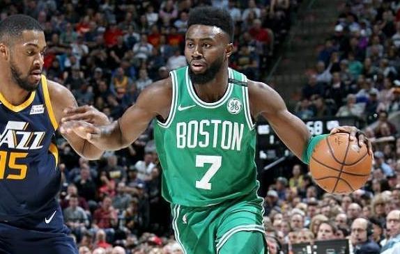  爵士马尔卡宁轰40+10，空接绝杀震惊联盟  