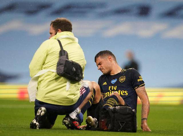  哈兰德戴帽曼城大胜，枪手失利跌出前四行列  